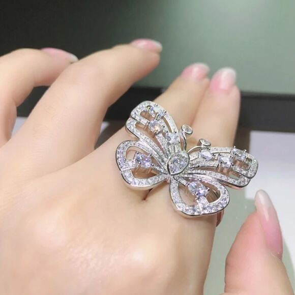 NEW! Dainty 18K White Gold & Sterling Silver Diamond Butterfly Ring - Picture 7 of 7